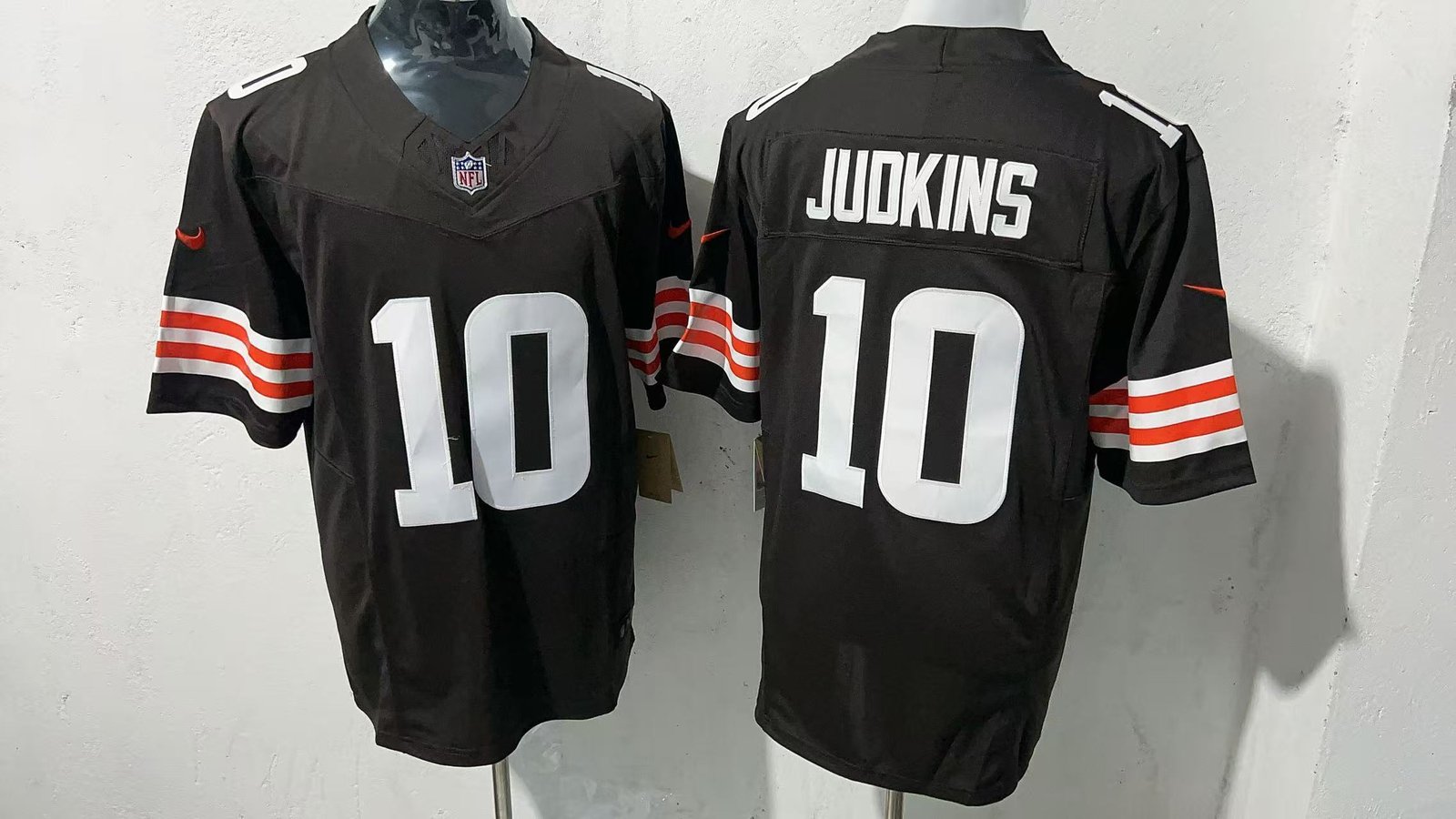 3 Cleveland Browns #10 American football jerseys; the jerseys can be customized and printed with any number and any player's name. - Image 1